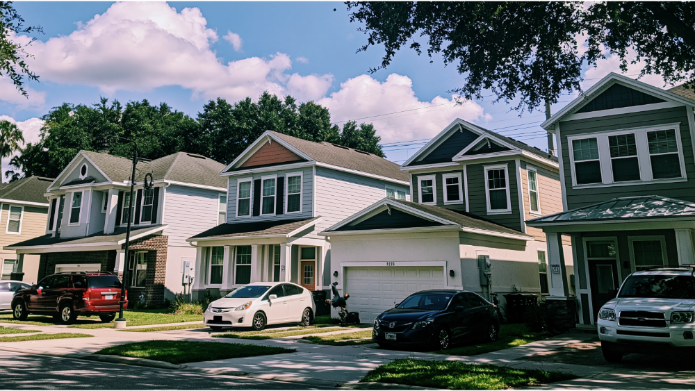 Short-Term vs. Long-Term Leasing in Tampa